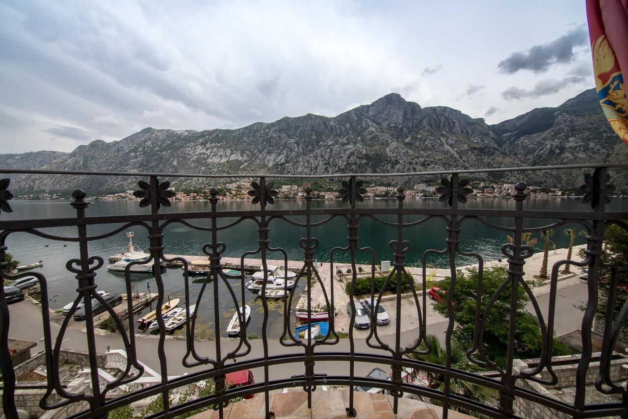 Отель Hotel Belveder Muo