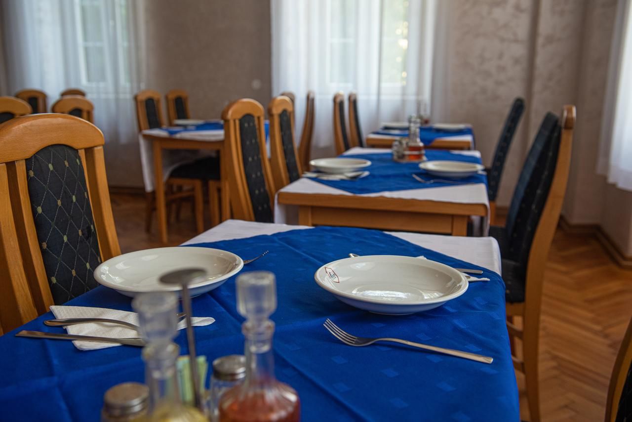 Отель Hotel Belveder Muo