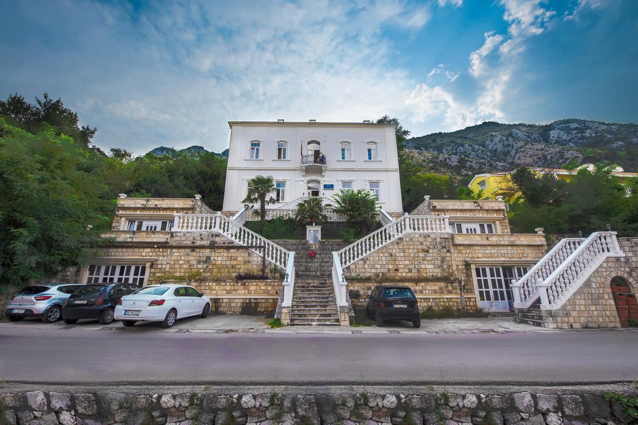 Отель Hotel Belveder Muo-30