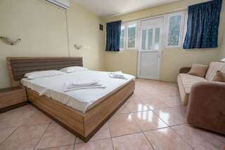 Отель Hotel Belveder Muo Апартаменты с балконом-1