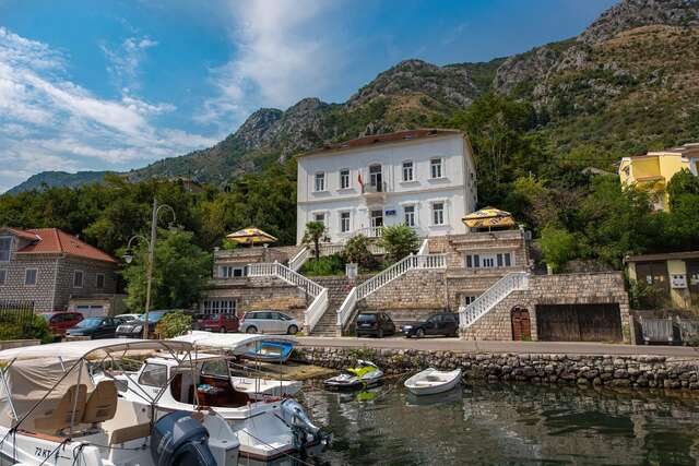Отель Hotel Belveder Muo-30